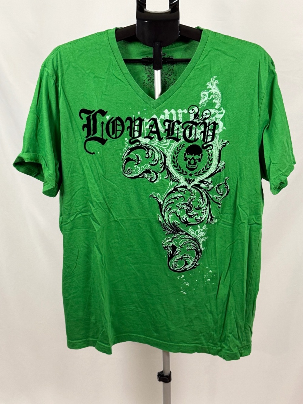 Vintage Express XXL Y2K Gothic Loyalty Skull Graphic Green V Neck Tee